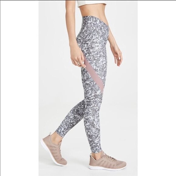 Stella McCartney Adidas Alpha Skin Grey Camo pattern leggings Size Medium - Picture 2 of 10
